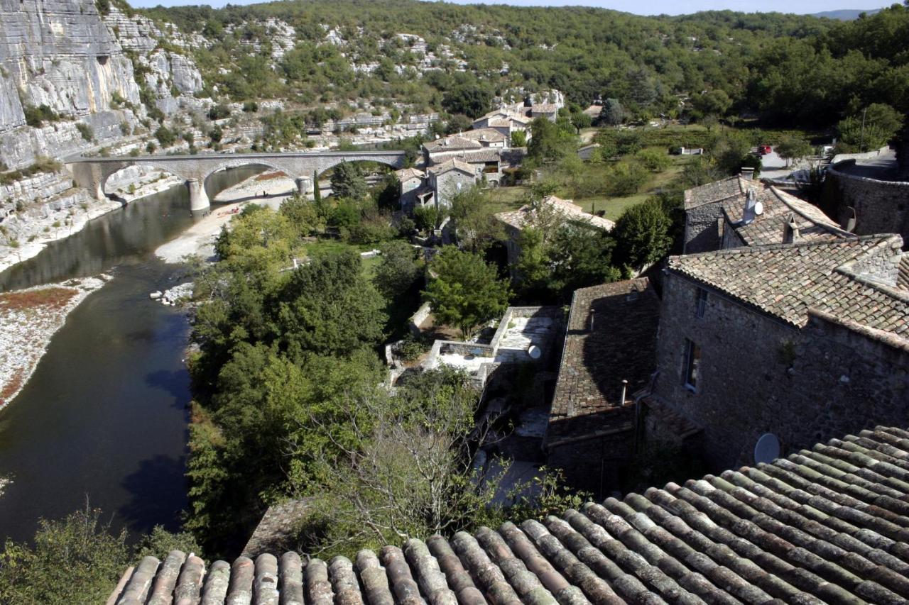 Gite Le Chamaju Labeaume Exterior photo